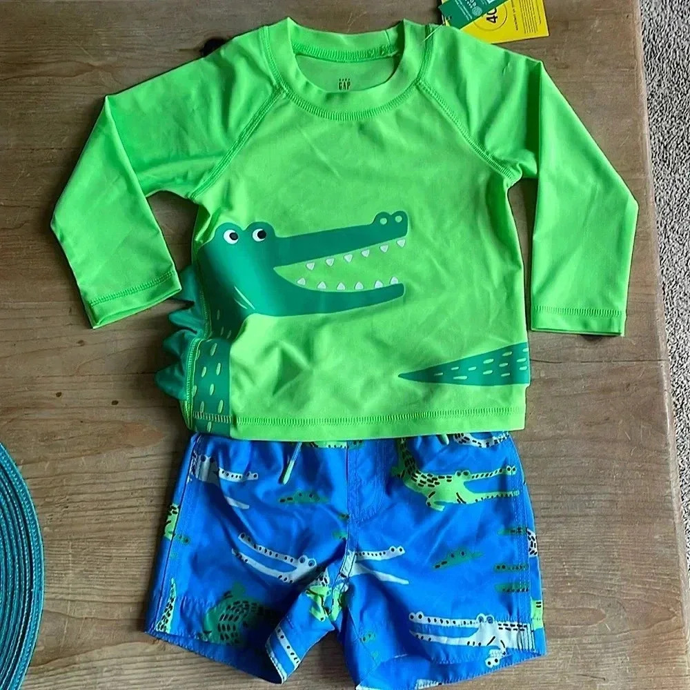 Nwt Baby Gap 18-24 mo. long-sleeve shirt crocodile rashguard swim bottoms 2pc - Picture 1 of 10